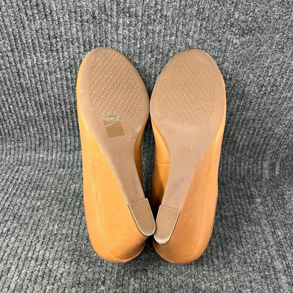Tory Burch‎ Sally Wedge Closed Toe Heels Pumps Logo Brown Leather Women’s 9.5 M